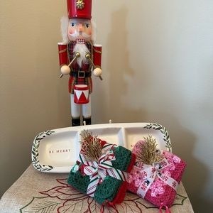 NEW handmade crochet dishcloths set of 2 different colors size 8” square